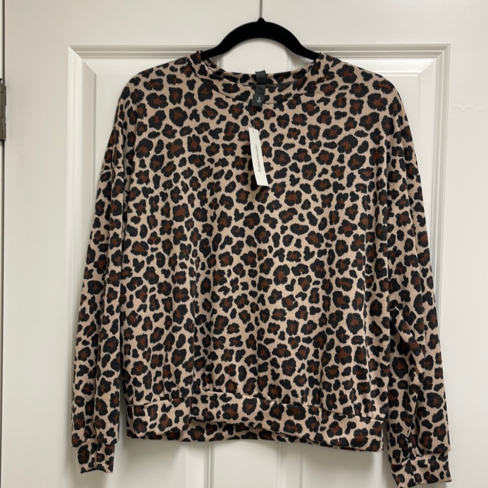 Francesca’s long sleeve crew neck